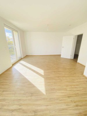 Helle und gemütliche 3-Raumwohnung mit Einbauküche und Balkon