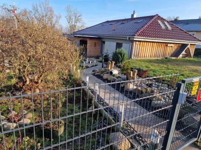 Schönes Wohnhaus (Bungalow) mit Seeblick !!!