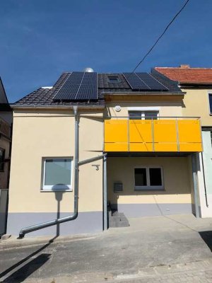 Gepflegtes Reihenmittelhaus mit Garage in Kürnach