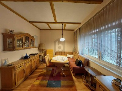 CHARMANTES REIHENHAUS MIT GARTEN