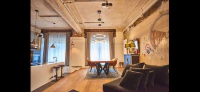 New York mitten in Stuttgart - luxuriöses Loft, 2 Stellplätze - von privat