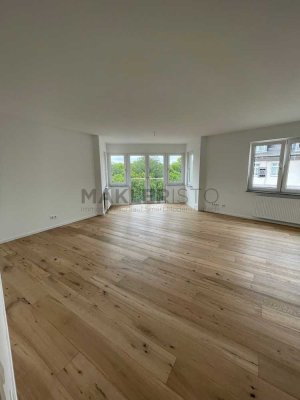 **Modernisierte 3-Zi.-Wohnung mit Aufzug & Stellplatz in der Südvorstadt**