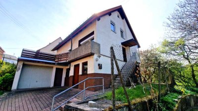 GLOBAL INVEST  | Tolles freistehendes Einfamilienhaus mit 7 Zimmern, großer Terrasse und Garage