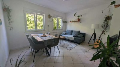 Charmante 3-Zimmer-Wohnung mit Einbauküche & Tageslichtbad in zentraler Wohngegend