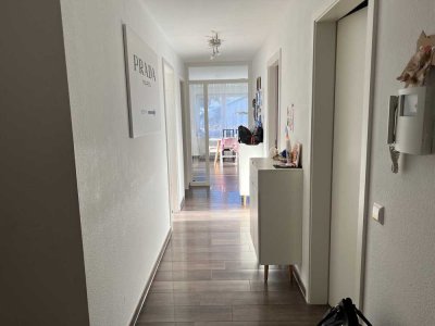 Schöne sonnige Wohnung in Bestlage am Metzinger Weinberg mit viel Privatsphäre