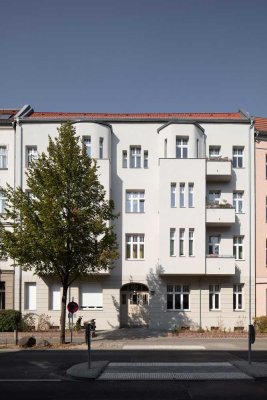 Ruhig gelegene Hinterhauswohnung mit WBS-Berechtigung W160-220 für Zwei Personen