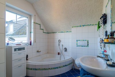 Einziehen &amp; Wohlfühlen – Modernes Einfamilienhaus mit Pool &amp; Wintergarten in Oftering