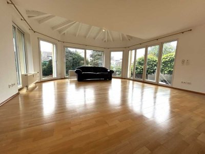 ***Sachsenhausen-Süd*** 5,5-Zimmerwohnung mit großem Garten (befristet für 36 Monate)