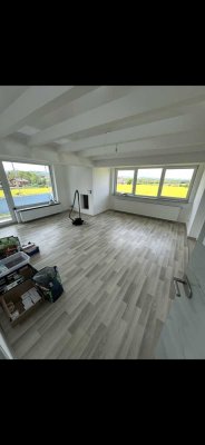 Sanierte 3-Zimmer-Wohnung mit Balkon und Ausblick