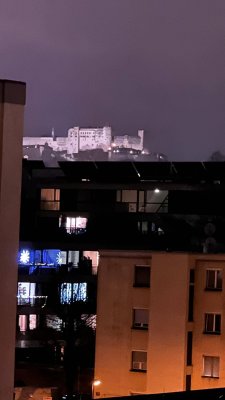 Renovierte ca. 30 m² Wohnung in Salzburg – Küche &amp; Bad separat / Festungsblick