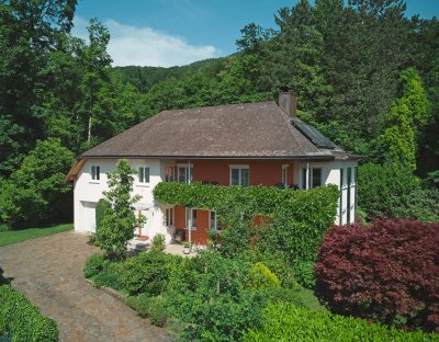 Rückzugsort am Stadtrand von Salzburg - Landhausvilla in Ruhelage