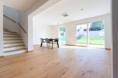 MODERNE DOPPELHAUSHÄLFTE NAHE GEWERBEPARK STADLAU UND MOTORIK PARK