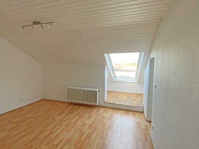 POCHERT IMMOBILIEN - Schönes helles STUDENTEN-Apartment Nähe Universität