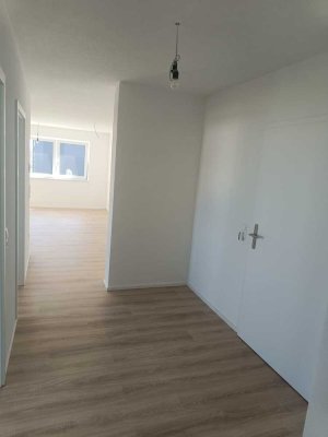 1050 € - 80 m² - 3.5 Zi.