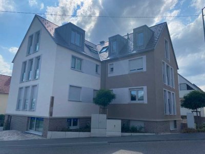Direkter Liftzugang, sinnige 3,5 Zimmer Wohnung mit Dachterasse