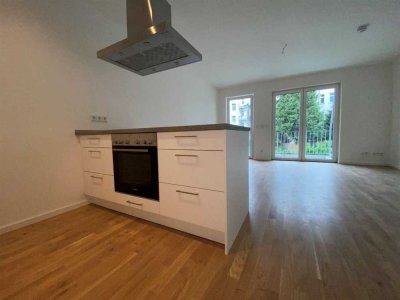 Stötteritz* Neubau* Zweitbezug*  altersgerechte Whg* hell* Balkon hofseitig* offene Küche mit EBK