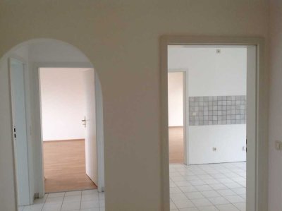 Gepflegte 4-Zi-Wohnung mit Balkon und Wintergarten in Passau, Haidenhof Süd