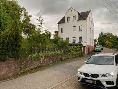 Einfamilienhaus mit Garage und Süd-Grundstück in Gersdorf