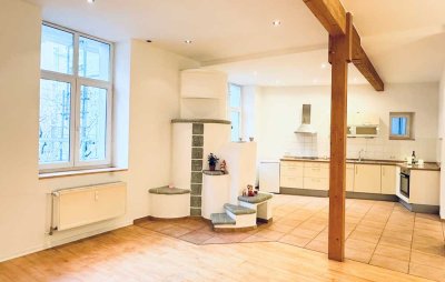 Viel Platz in schöner Umgebung -  stilvoller Altbau mit Denkmalschutz!