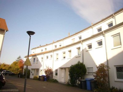 Großzügiges helles modernes Reihenhaus in Feldrandlage