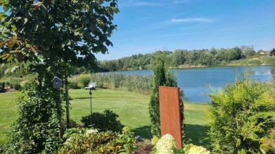 Traumhafte Lage am See trifft auf Energieeffizienz A+