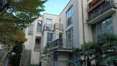 Gepflegte 4-Zimmer-City Townhouse mit 2 Balkonen in Berlin-Lichtenberg