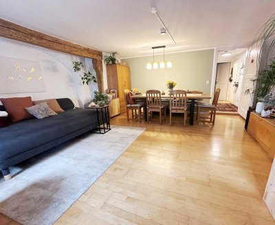 Helle 2 Zimmer-Altbauwohnung mit schönen Holzdielen und Gartenmitbenutzung! Lange Gasse