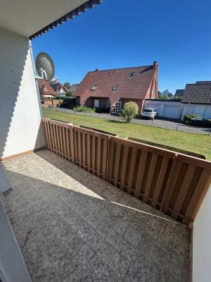 Vollständig renovierte 2-Raum-Wohnung in Oerlinghausen-Lippereihe mit neuer Einbauküche
