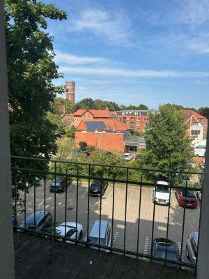 Geschmackvolle Stadtwohnung mit Balkon