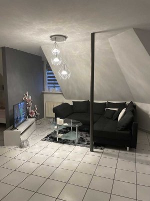 Gepflegte 1-Zimmer-Dachgeschosswohnung in ruhiger Lage
