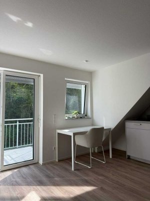 Wunderschöne 1,5-Zimmerwohnung mit Balkon im Grünen
