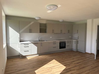 Ihr neues Zuhause: stilvolle Erdgeschosswohnung mit 110 m² und Garage