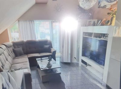 Moderne 3-Zimmer Maisonette-Wohnung in München-Obermenzing