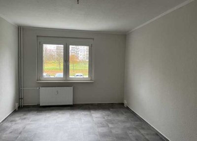 Wir sanieren für Sie! 3-Raum-Wohnung mit Balkon!