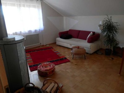 Geschmackvolle 3-Zimmer-Dachgeschosswohnung mit Einbauküche in Baierbrunn