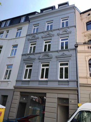 kernsaniertes Denkmal, Erstbezug nach Neuausbau - Maisonettwohnung direkt an  der RWTH