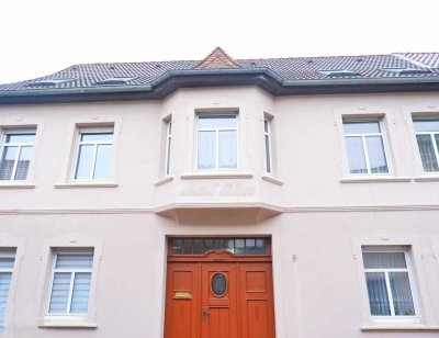 Ihr neues Familienparadies in Bismark mit großzügigem Wohnraum, gemütlichem Innenhof und Garten!