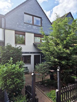 Giebelständiges Reihenmittelhaus in ruhiger Lage von Laatzen-Mitte
