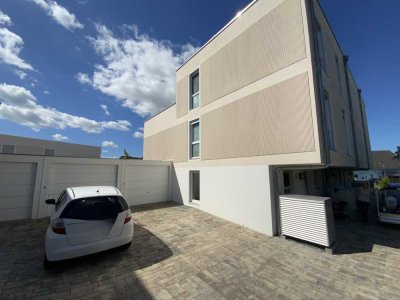 Reiheneckhaus mit Dachterrasse
