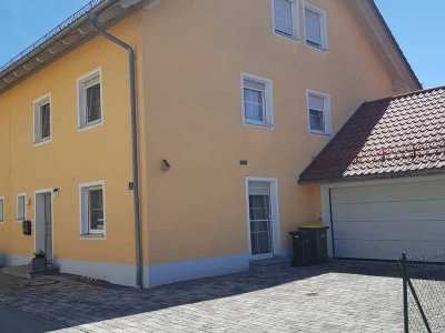 Großzügige, attraktive Doppelhaushälfte in Mühldorf Nord mit Doppelgarage