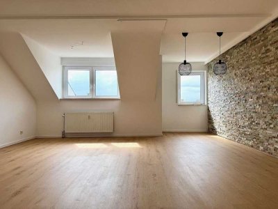 Modernisierte 3-Zimmer-Dachgeschosswohnung in Mannheim-Rheinau zu verkaufen