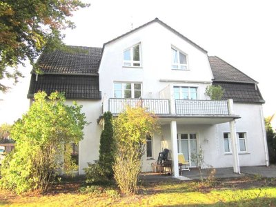 Helle und freundliche Maisonette-Wohnung in Nebenstraße