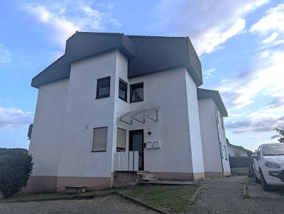 Große, helle Eigentumswohnung in ruhiger Lage von Oberschwarzach