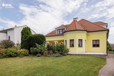 Traumhaus in Göllersdorf: Gepflegte 8 Zimmer-Oase mit großem Garten und Garage!