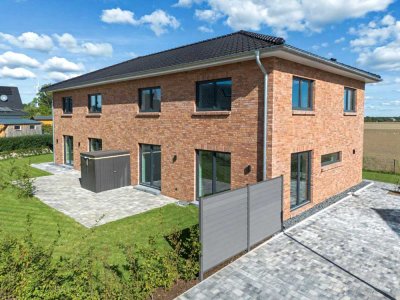 Neubau-Doppelhaushälften mit Erstbezug in Kastorf – modernes Wohnen mit Wohlfühlcharakter
