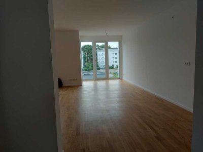 Maisonette: 160 qm, 5 Zimmer und große Terrasse