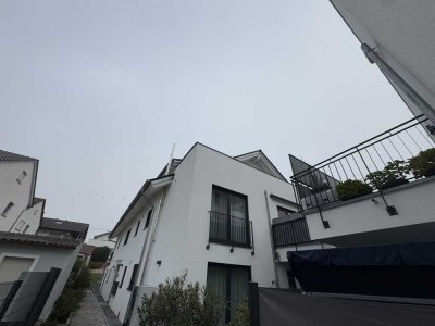 Lichtdurchflutete Wohnung mit XL Dachterrasse