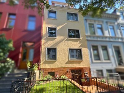 Urban und charmant zugleich - langfristig vermietete Vierfamilienhaus in der Neustadt