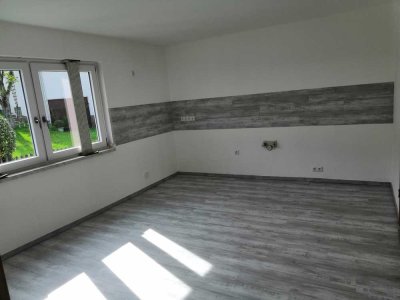 Schöne und vollständig renovierte 6-Zimmer-Wohnung in Siegbach
