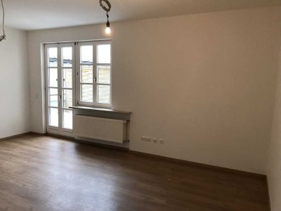 Moderne Zweiraumwohnung mit Einbauküche